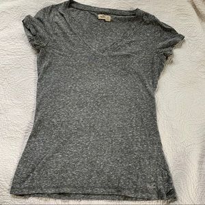 🌟3 for $10🌟 Hollister basic grey V-neck too